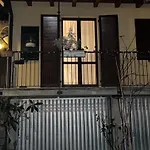 Cav Il Portico Del Conte 2 * Bosisio Parini