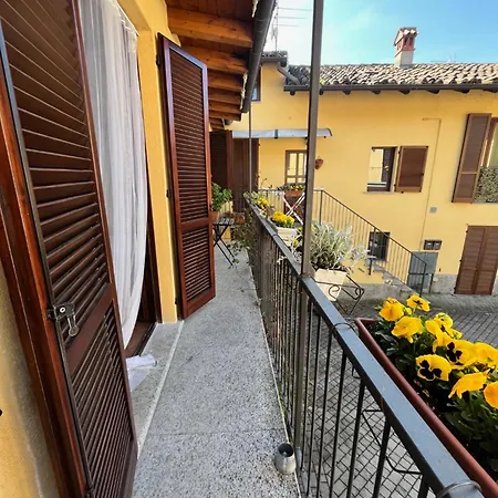Cav Il Portico Del Conte 2 * Бозизио-Парини